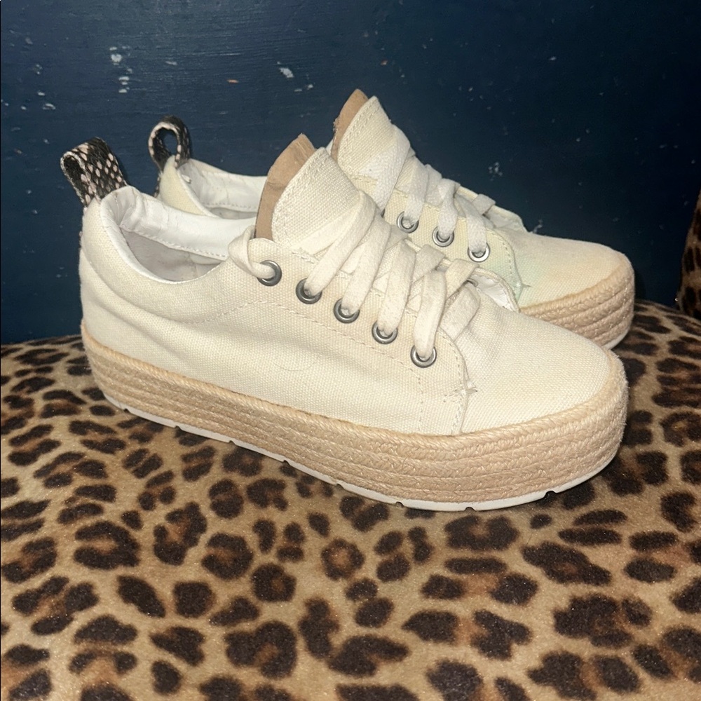 Last Chance Women’s Universal Threads Espadrille Sneakers Size 5.5